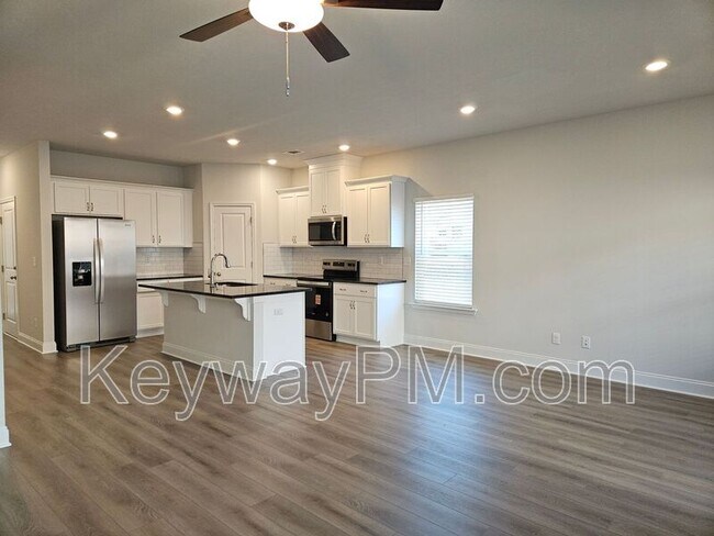 Foto del edificio - 1301 Newbern Dr