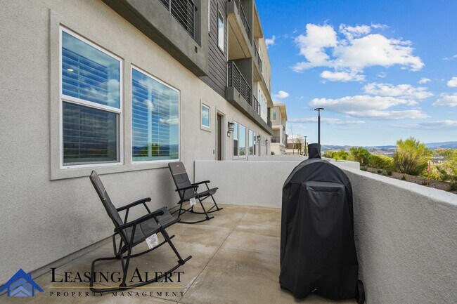 Foto del edificio - 26773 Laurel Mountain Lp