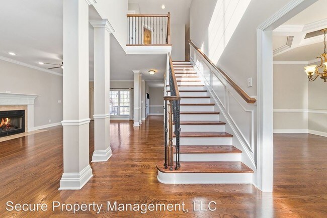 Building Photo - 5 br, 3.5 bath House - 2086 Mossy Oak Cir