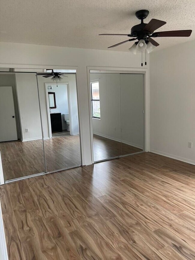 Foto del edificio - 43 SW 8th Ave