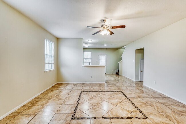 Building Photo - 4838 Montclair Hill Ln