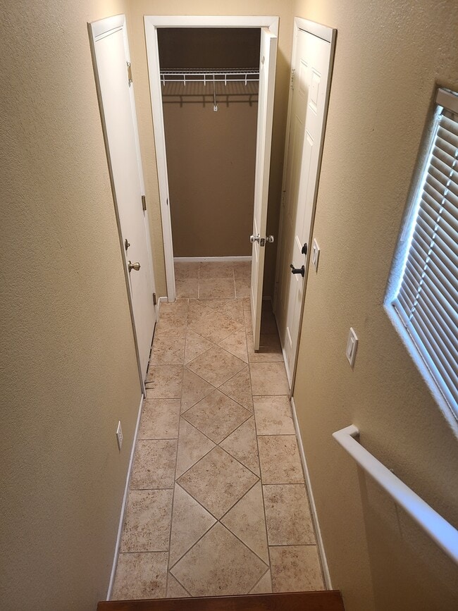 Foto del edificio - 3909 Lazy Pine St