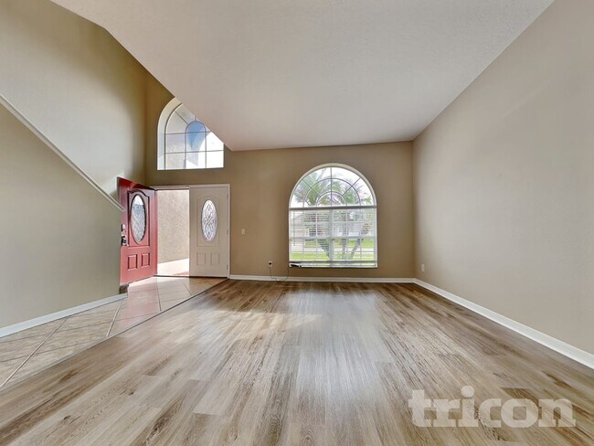 Foto del edificio - 7627 Atwood Dr