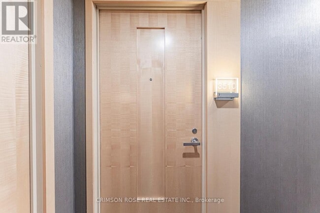 Building Photo - 45 Charles St E