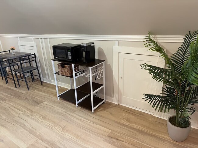 Foto del edificio - 15101 Arden Ave