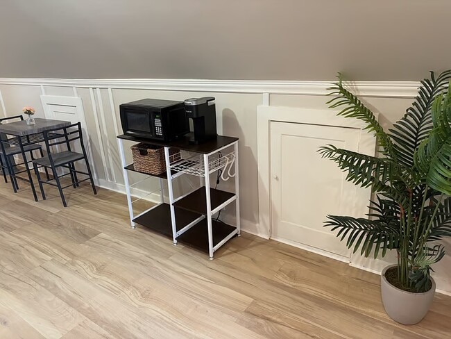 Building Photo - 15101 Arden Ave