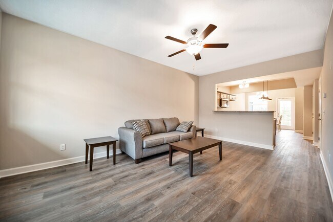 Foto del edificio - 1382 Rural Hill Rd