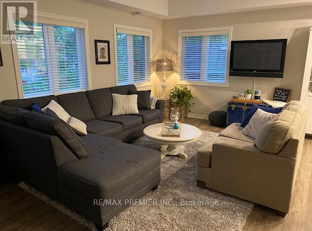 Photo du bâtiment - 36 48th St S