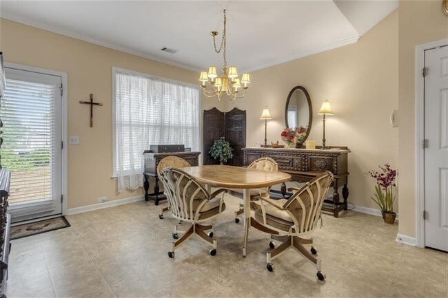 Building Photo - 156 Mill Creek Dr