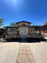Building Photo - 3012 Altura Ave