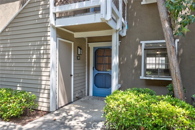 Building Photo - 700 E Lake Dr