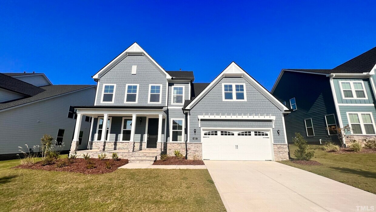 Primary Photo - 425 Hawkeye Dr