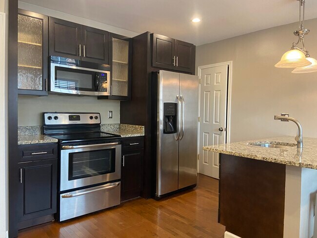 Building Photo - 2576 Sherman Ave NW