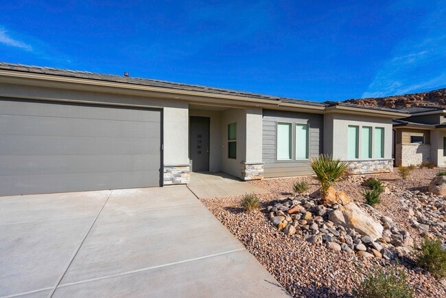Foto del edificio - 4 bedroom 2 Bath Home in Desert Edge Cove - RV parking!