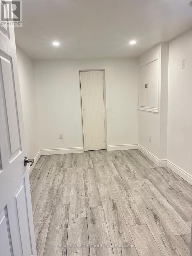 Photo du bâtiment - 22 Crosland Dr