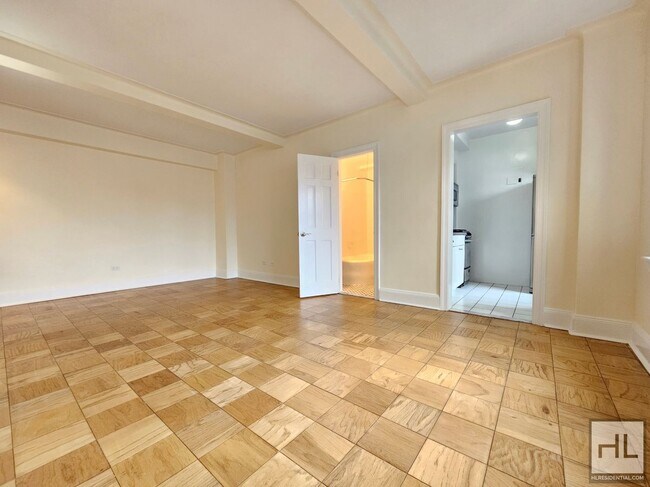 Building Photo - Studio Apartment in West Village | 8th Flo...