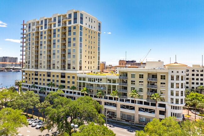 Parkside of One Bayshore