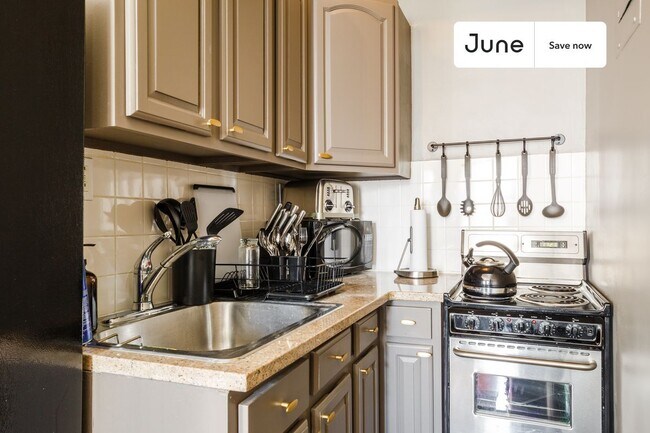 Foto del edificio - 336 W 46th St