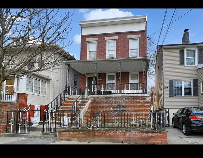Building Photo - 4220 Herkimer Pl