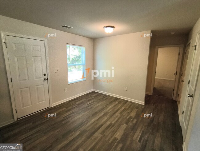 Foto del edificio - 1552 Austin Dr