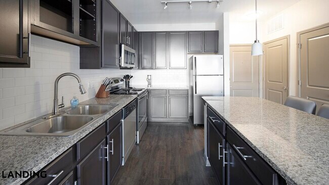 Foto del edificio - 1200 Brookwood Dr