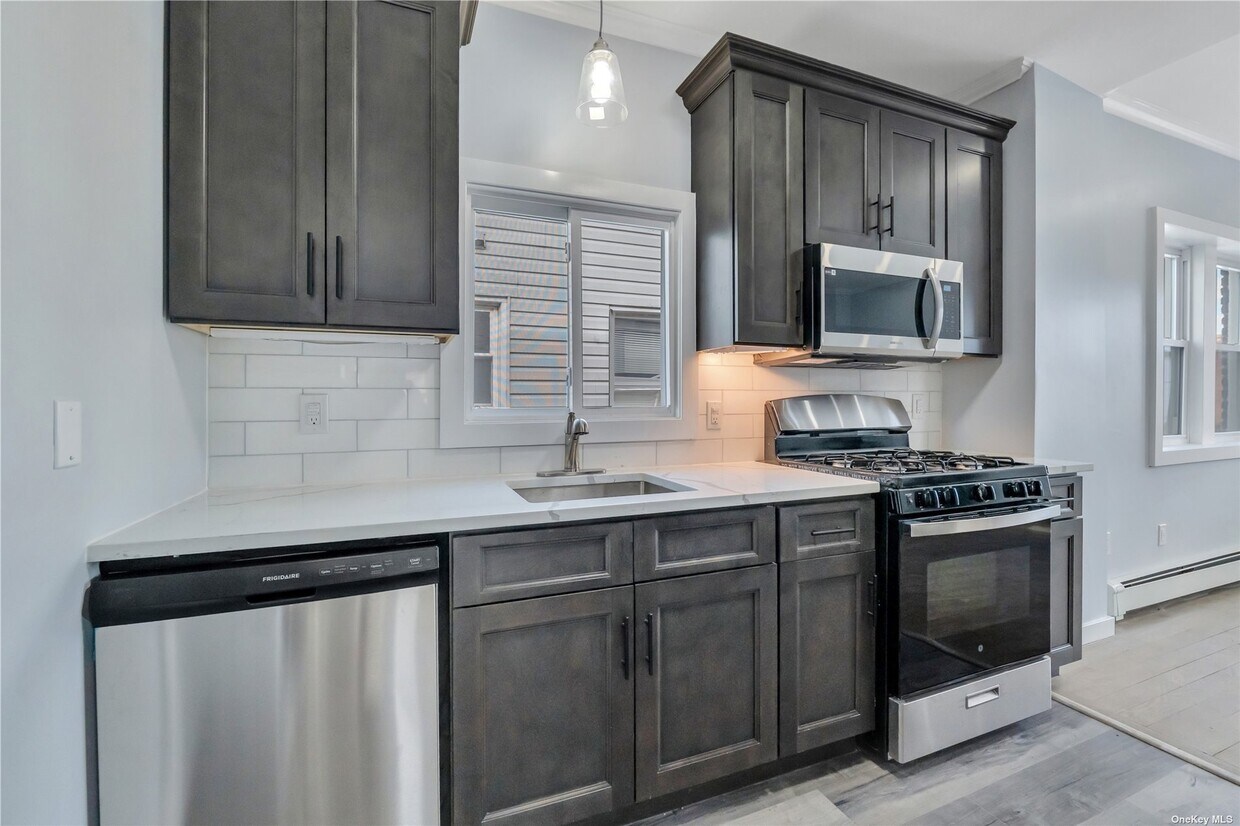 Foto principal - 109-23 127th St