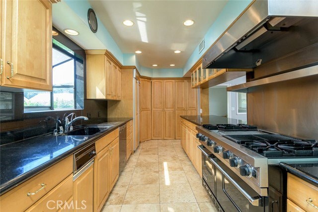 Building Photo - 6250 Altura Ave