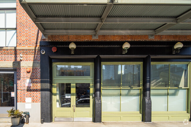 Entrada - Cobblestone Lofts