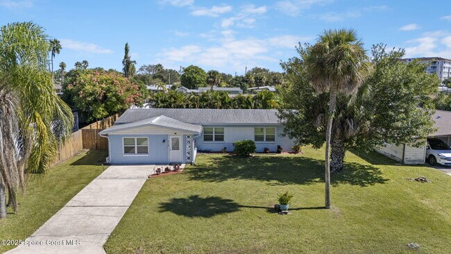 Foto del edificio - 818 Hampton Way