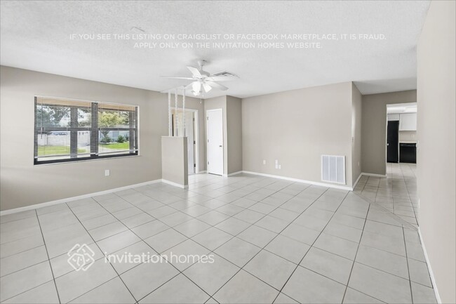 Building Photo - 555 Freeport Ave N
