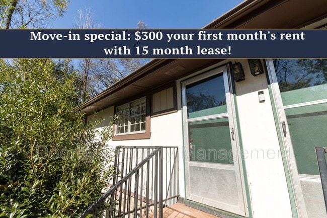 Building Photo - 2425 Ashmore Ave