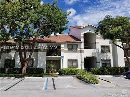Building Photo - 540 S Park Rd