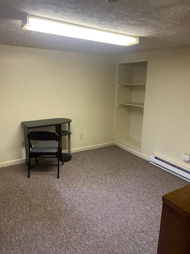 591 Spruce St Unit B, WV 26505 Apartments in WV