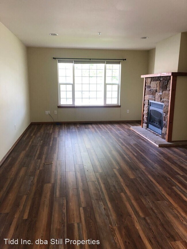 Building Photo - 3 br, 2 bath House - 2374 Combine Street
