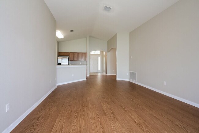 Foto del edificio - 10620 Shady Preserve Dr