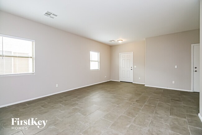 Building Photo - 13297 E Marigold Ln