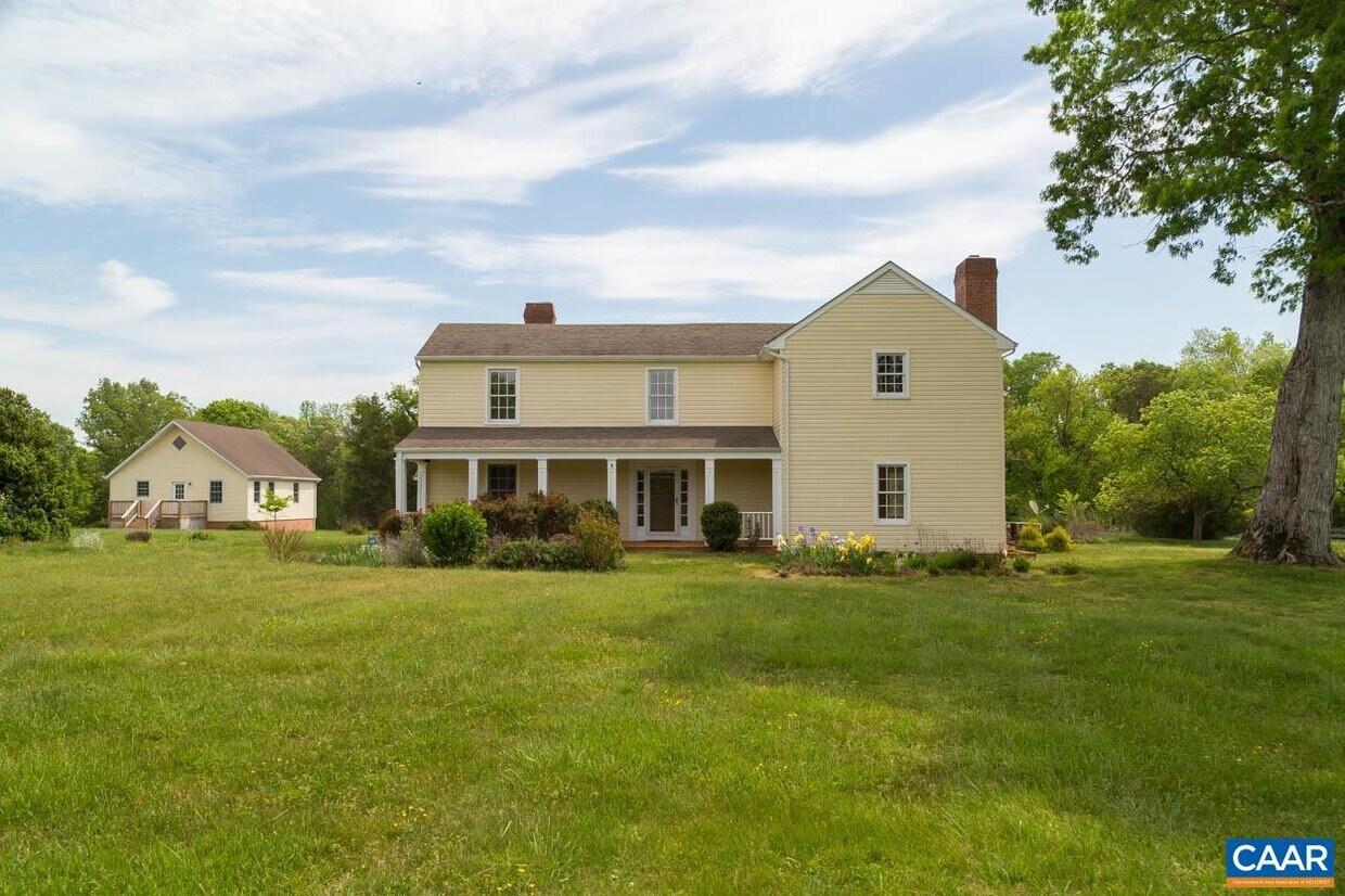 Primary Photo - 1522 Oak Hill Ln
