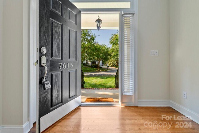 Building Photo - 7615 Quail Park Dr