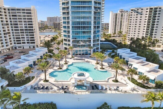 Foto del edificio - 3101 S Ocean Dr