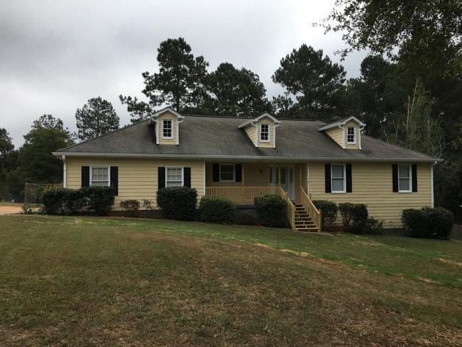 Building Photo - 208 Deer Run Drive