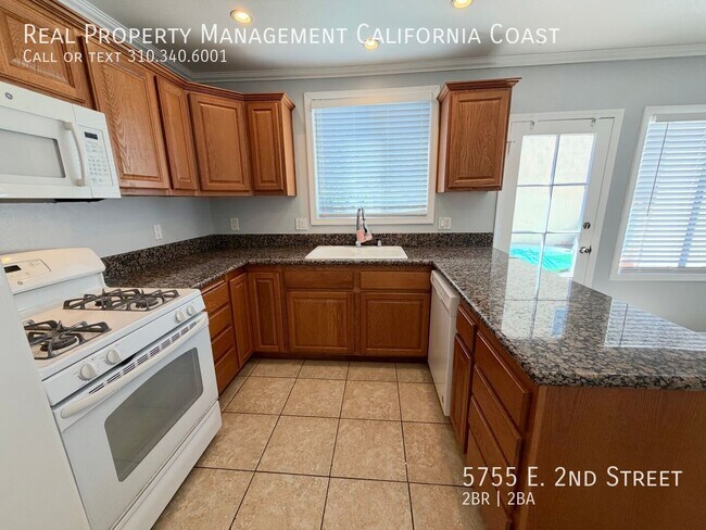 Foto del edificio - 5755 2nd St