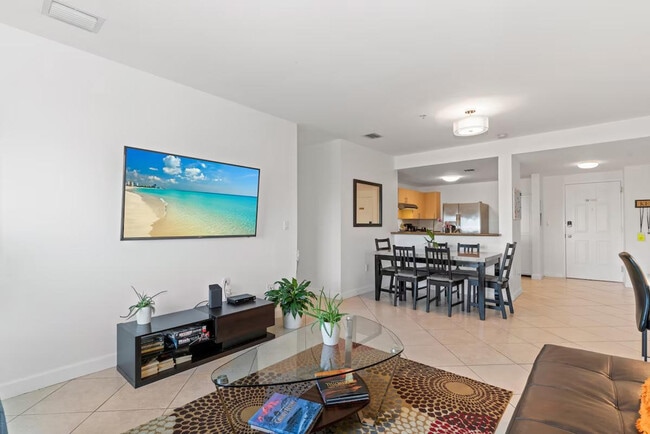 Building Photo - 3219 SW 23rd Terrace