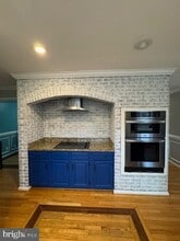 Building Photo - 128 Oakwood Dr