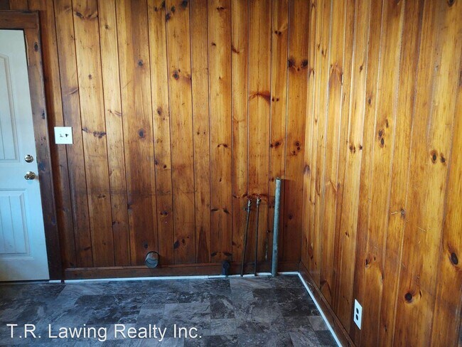 Foto del edificio - 2 br, 1 bath House - 617 Kings Road
