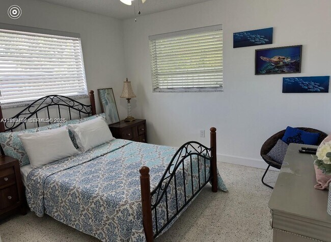 Foto del edificio - 38 Silver Springs Dr