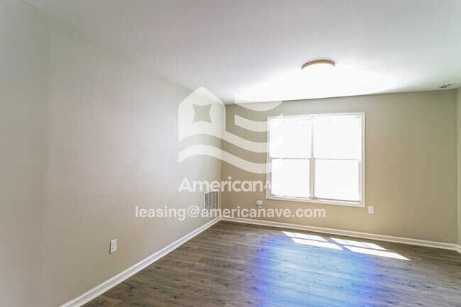 Foto del edificio - 23790 Tuscany Ave