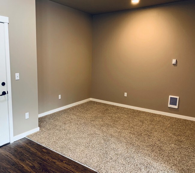 Summit Tower Apartments Gig Harbor, WA