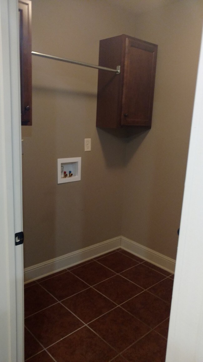 Building Photo - 6035 Wisteria Ln