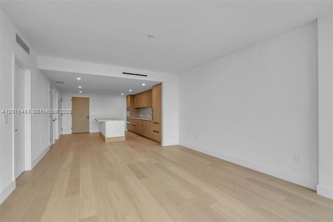 Building Photo - 1176 97th St