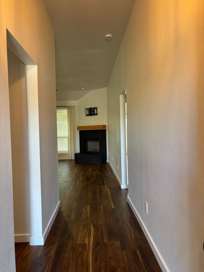 Foto del edificio - 1117 Marcia Ln